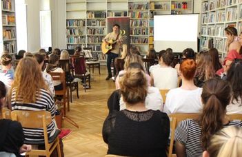 Magyar nyelvi és irodalmi ünnep a Kari Napokon